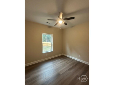 Discover your dream home in the beautiful Broad River Bluff - photo 9