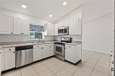 Wonderful home located conveniently just North of the Roosevelt - photo 14