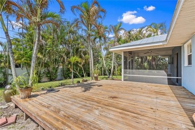 Wonderful home located conveniently just North of the Roosevelt - photo 30