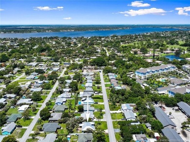 Wonderful home located conveniently just North of the Roosevelt - photo 39