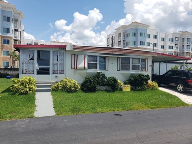 Manatee River Home For Sale in Palmetto Florida