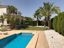 Luxury 5 bedroom villa with pool on Bonalba Golf Resort - photo 4