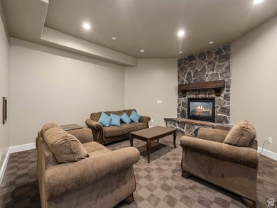 Beautiful home nestled in the picturesque mountains of Alpine - photo 47