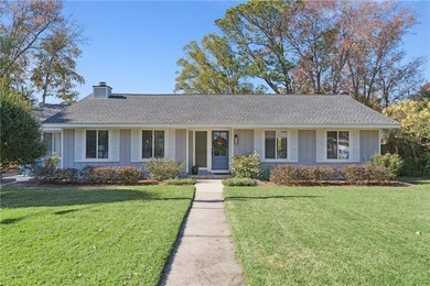 (private lake, pond, creek) Home Active Under Contract in Saint Simons Georgia