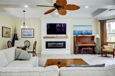 Luxury Condo in exclusive Outrigger Harbour with a light and - photo 11
