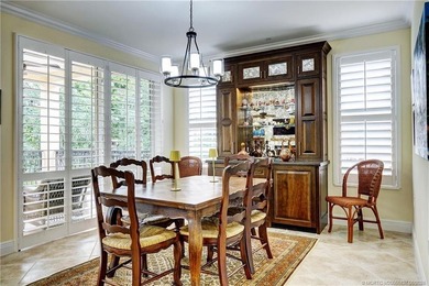 Luxury Condo in exclusive Outrigger Harbour with a light and - photo 12