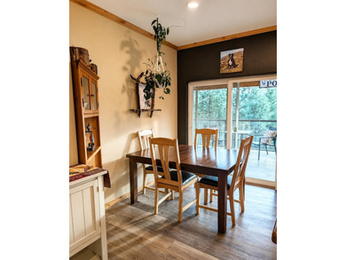 Gorgeous new home near Kettle Falls featuring beautiful custom - photo 15