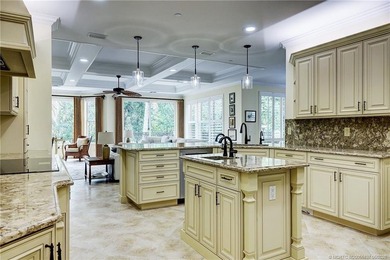 Luxury Condo in exclusive Outrigger Harbour with a light and - photo 15