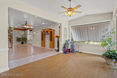 Experience the perfect balance of rustic elegance, privacy, and - photo 22