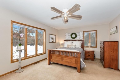 Spacious Country Ranch on 10 Acres near Castle Rock Lake! This - photo 22