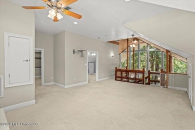 Experience the perfect balance of rustic elegance, privacy, and - photo 24