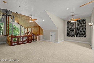 Experience the perfect balance of rustic elegance, privacy, and - photo 25