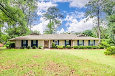 WELL MAINTAINED FAMILY HOME IN DESIRABLE RIVER OAKS! BEAUTIFUL - photo 1