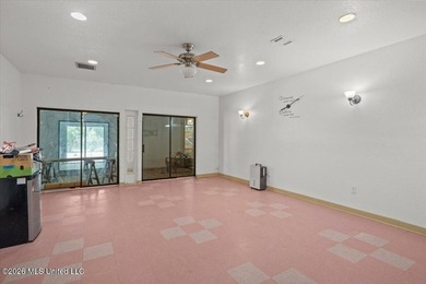 Experience the perfect balance of rustic elegance, privacy, and - photo 34