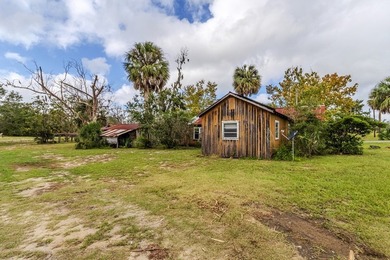 Charming old Florida cracker-style home on 4.2 acres in - photo 35