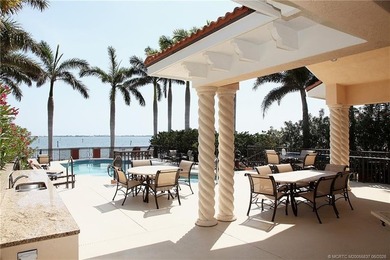 Luxury Condo in exclusive Outrigger Harbour with a light and - photo 40