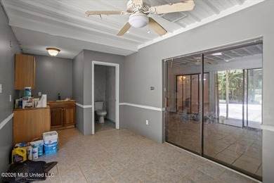 Experience the perfect balance of rustic elegance, privacy, and - photo 43