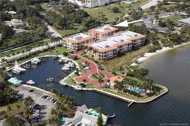 Luxury Condo in exclusive Outrigger Harbour with a light and - photo 45