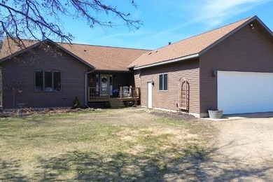 Spacious Country Ranch on 10 Acres near Castle Rock Lake! This - photo 46
