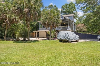 Experience the perfect balance of rustic elegance, privacy, and - photo 47