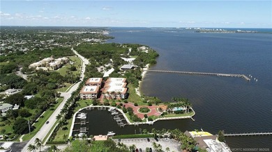 Luxury Condo in exclusive Outrigger Harbour with a light and - photo 47