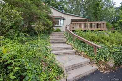 Greenwood Lake Home For Sale in Greenwood Lake New York