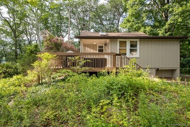 A Serene Forest Park Sanctuary Nestled in the trees with views - photo 2