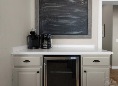 This is a beautiful updated Ariola Drive house with unrestricted - photo 7