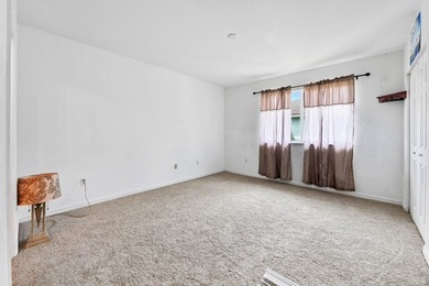 Welcome to this charming 3-bedroom, 2.5-bathroom townhouse - photo 11