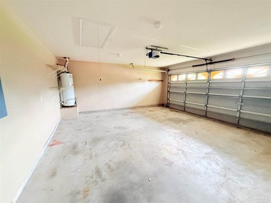 Welcome to this beautifully maintained 4-bedroom, 2-bath brick - photo 13