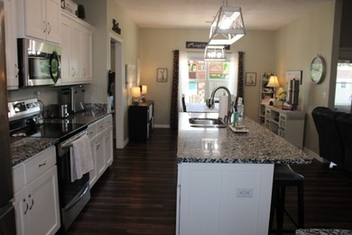 Outstanding Home in Desirable Cottonwood Road Area - Near New - photo 14