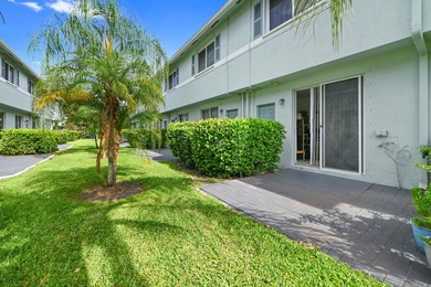Welcome to this charming 3-bedroom, 2.5-bathroom townhouse - photo 23