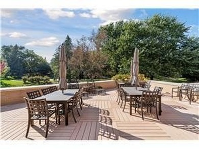 Welcome home to luxury, resort-style living at Glen Atrium - photo 26