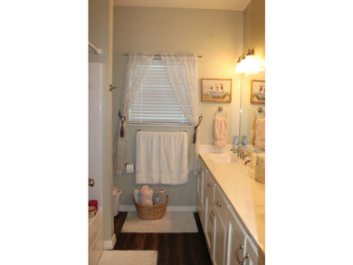 Outstanding Home in Desirable Cottonwood Road Area - Near New - photo 27