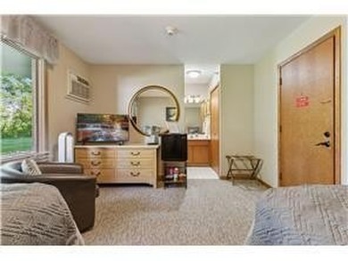 Welcome home to luxury, resort-style living at Glen Atrium - photo 30