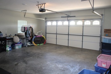 Outstanding Home in Desirable Cottonwood Road Area - Near New - photo 34