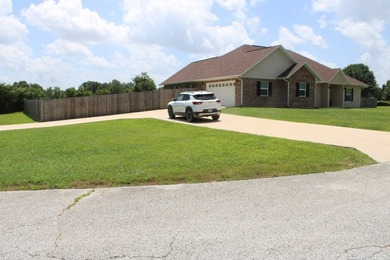 Outstanding Home in Desirable Cottonwood Road Area - Near New - photo 37