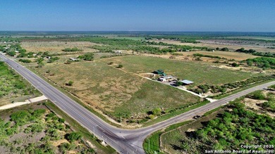 (private lake, pond, creek) Acreage For Sale in Jourdanton Texas