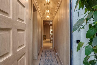 Tucked away in the heart of town, 238 Phipps Plaza offers the - photo 3