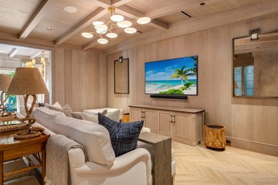 Tucked away in the heart of town, 238 Phipps Plaza offers the - photo 4