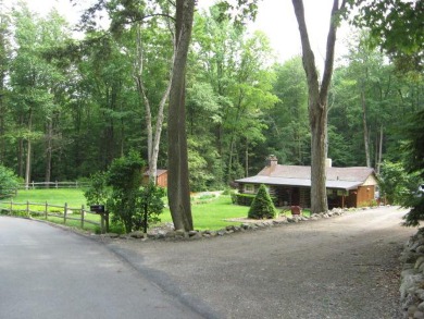 Welcoming and Charming Log Home Nestled on 0.8 Acres of - Lake Home Sale Pending in West Milford, New Jersey
