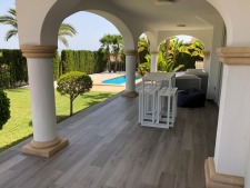 Luxury 5 bedroom villa with pool on Bonalba Golf Resort - photo 5