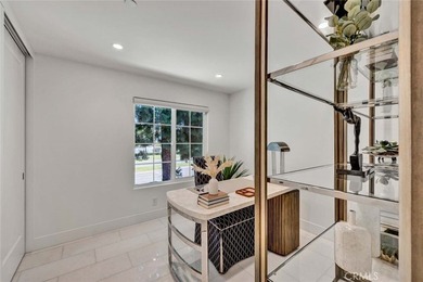 Welcome to 186 Gallery Way, a Turnkey Home Located in the Highly - photo 10