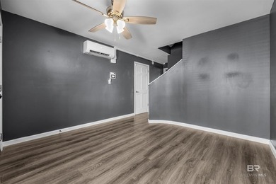 Spacious 4 bedroom WATERFRONT TOWNHOME with LARGE DEEDED - photo 14