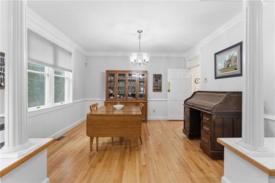 BEAUTIFUL CUSTOM BUILT HOME ON A CUL-DE-SAC WITH 1.6 ACRES OF - photo 15