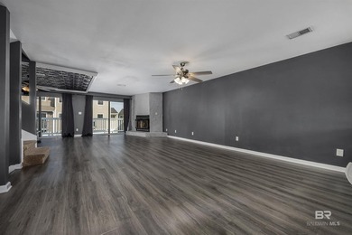 Spacious 4 bedroom WATERFRONT TOWNHOME with LARGE DEEDED - photo 31