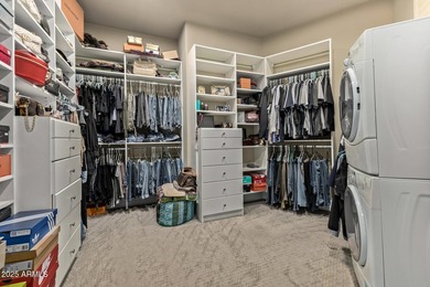 Custom 4600 sq.ft. contemporary masterpiece situated on a corner - photo 35