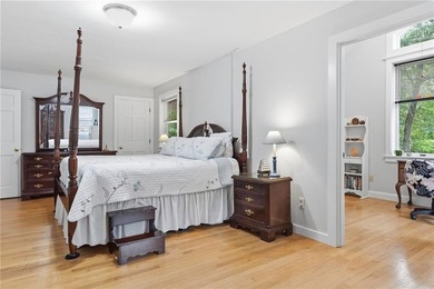 BEAUTIFUL CUSTOM BUILT HOME ON A CUL-DE-SAC WITH 1.6 ACRES OF - photo 35