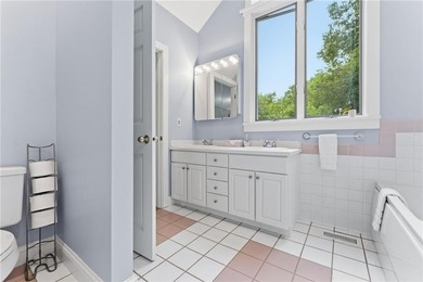 BEAUTIFUL CUSTOM BUILT HOME ON A CUL-DE-SAC WITH 1.6 ACRES OF - photo 37