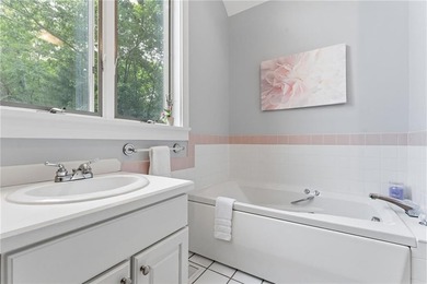 BEAUTIFUL CUSTOM BUILT HOME ON A CUL-DE-SAC WITH 1.6 ACRES OF - photo 38